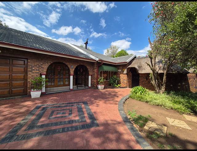 3 BEDROOM HOUSE FOR SALE IN WALDRIFT